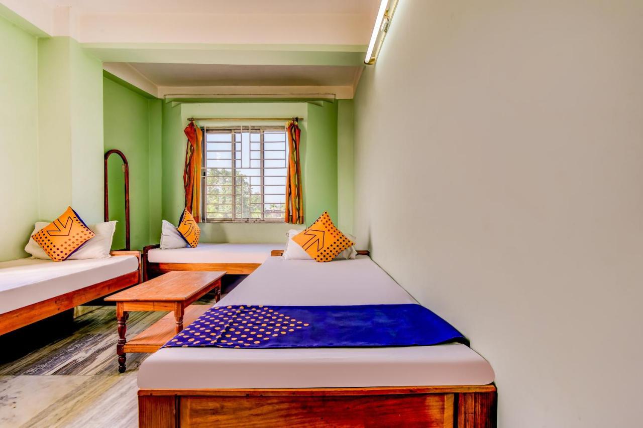 Oyo 63538 Hotel Lotus 1 Khanapara Chambre photo