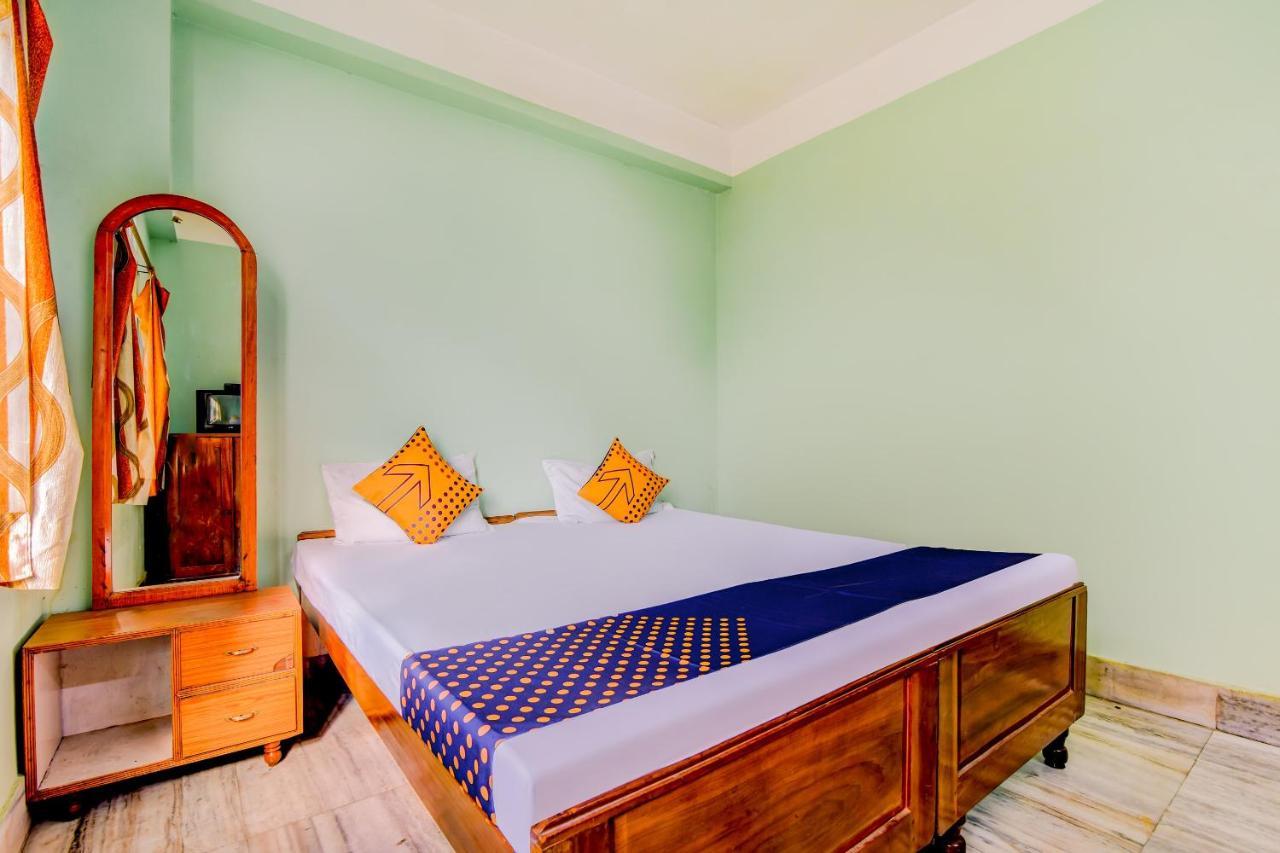 Oyo 63538 Hotel Lotus 1 Khanapara Extérieur photo